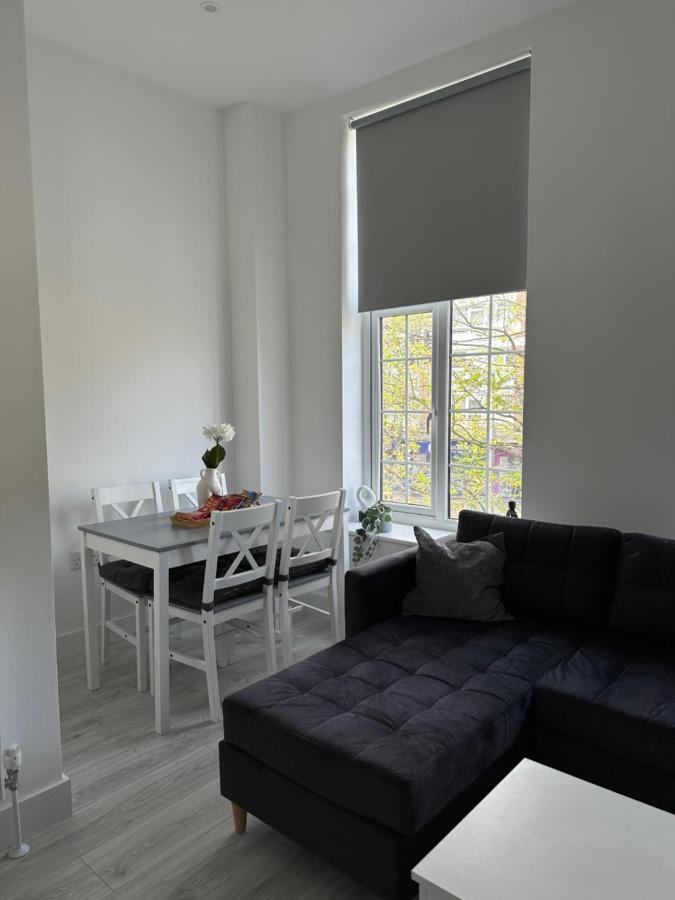 The Walworth Retreat- Cozy Flats In London Apartamento Exterior foto